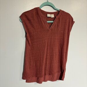 Catherine Malandrino linen top rayon back V neck